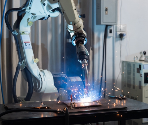 robotic welding for mid-sized manufacturing